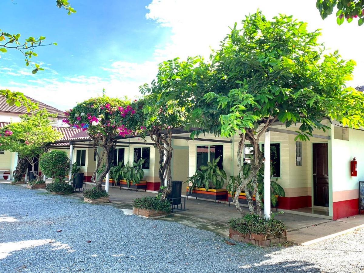 Suanpai Resort สัตหีบ ภายนอก รูปภาพ