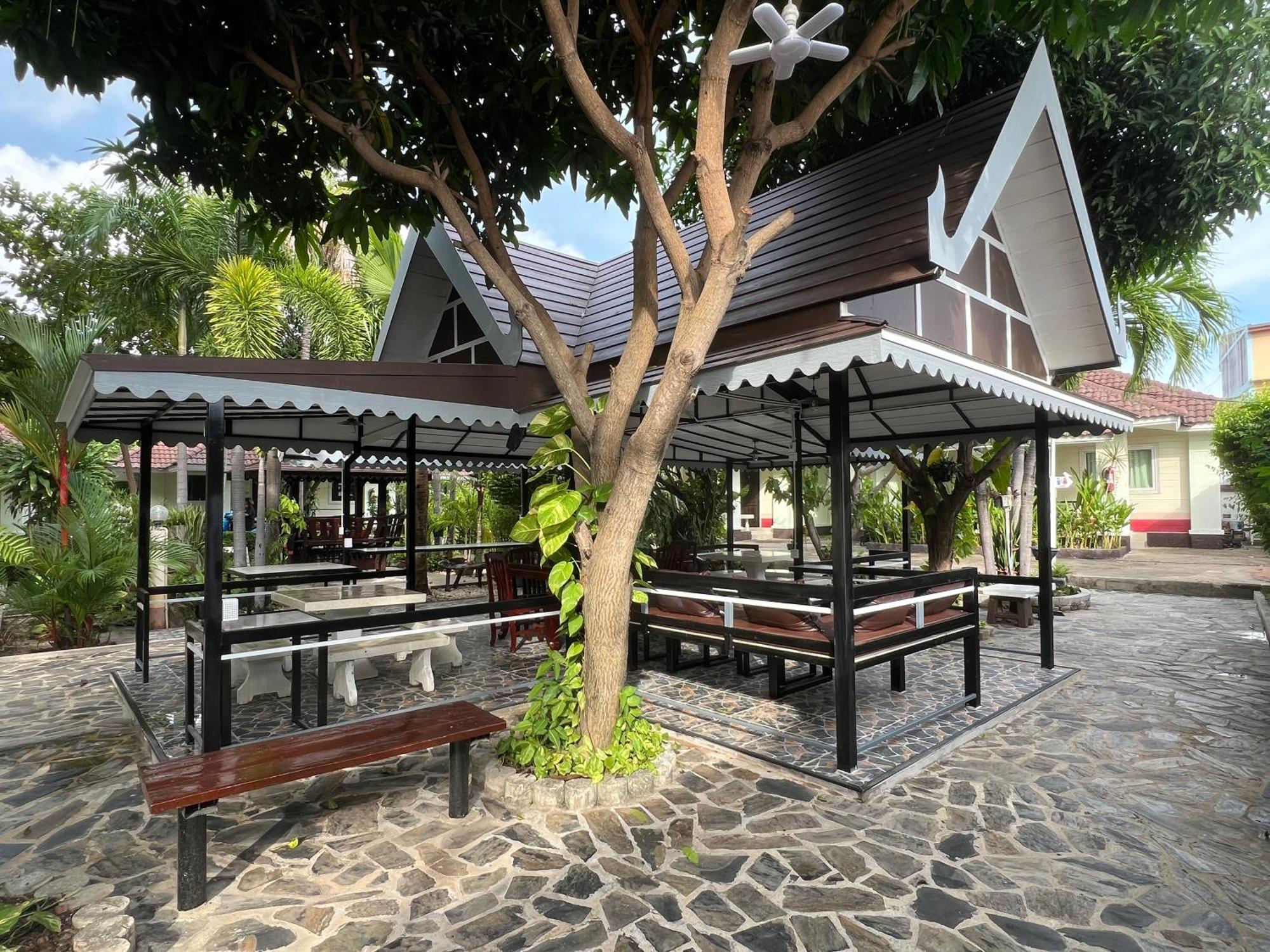 Suanpai Resort สัตหีบ ภายนอก รูปภาพ